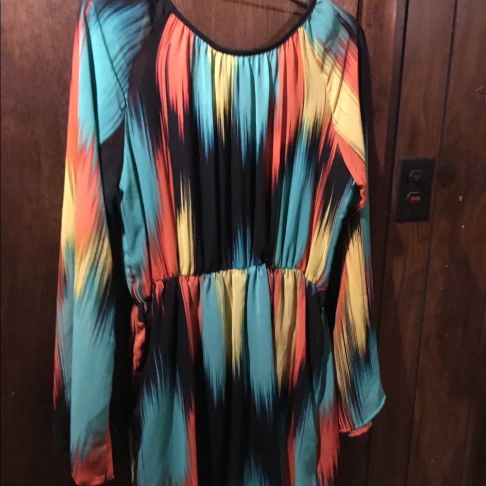 Dress - Picture 2 of 2